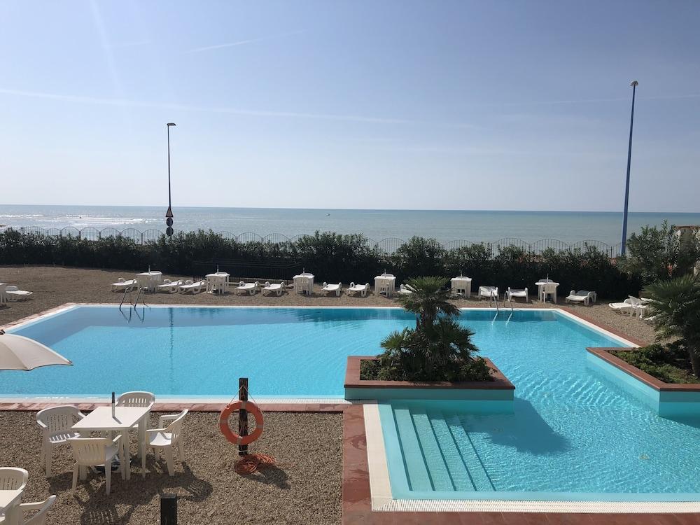 Residence Hotel Antica Perla San Leone Exterior photo